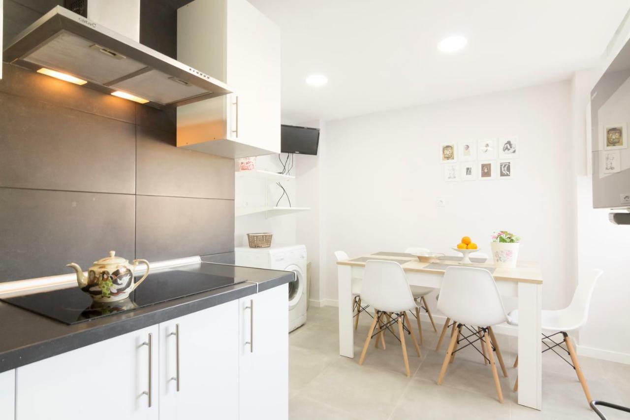 Sun And Chic Malaga Apartment Ngoại thất bức ảnh